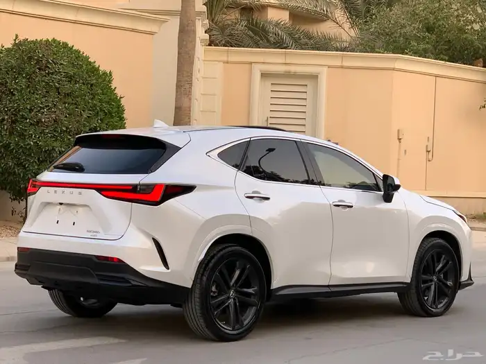 لكزس NX350 موديل 2022 بحالة الوكاله ممشى 60 الف 9