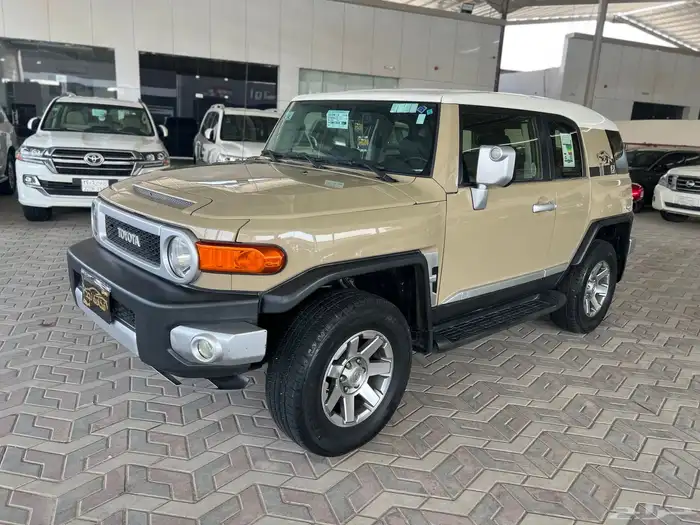 تويوتا اف جي 2015 فل كامل خليجي ماشي 316 الف 2