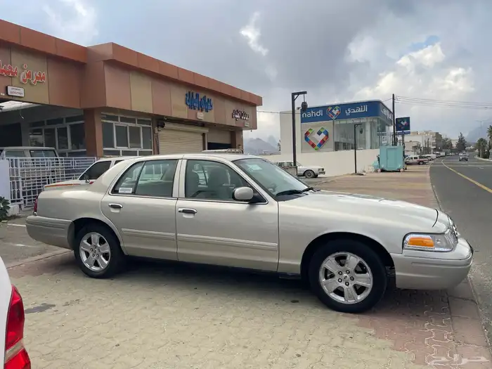 فورد كراون فكتوريا 2012 سعودي 2