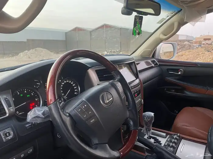 جيب لكزس 2014 4