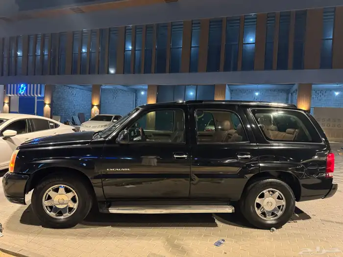 كادلاك اسكاليد 2006 نظيف للبيع 17