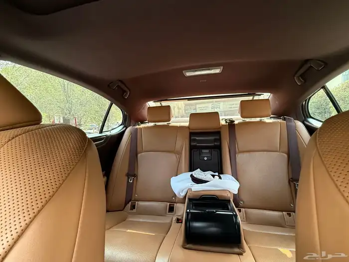 للبيع لكزس موديل 2021 18