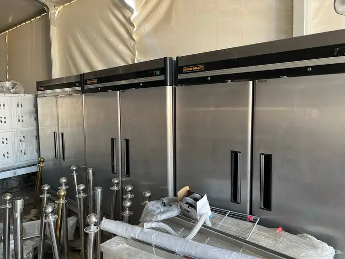 تصفية مستودع كامل تجهيزات مطابخ ومخابز وفنادق وكافيهات 0