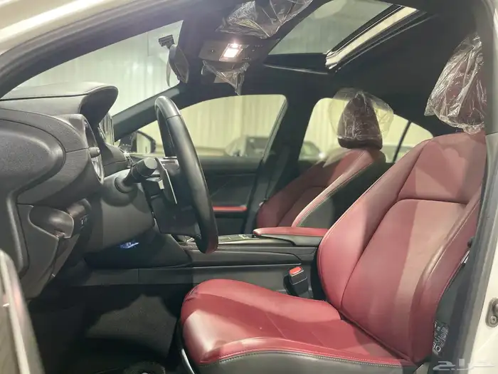 لكزس IS300 2023 13