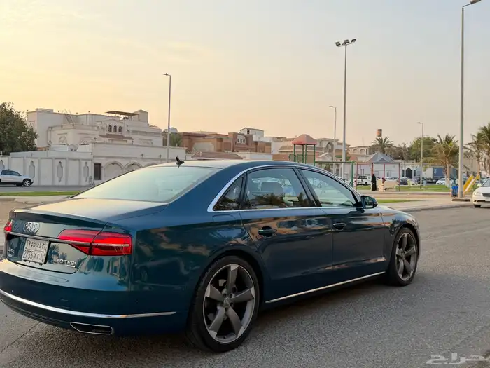 اودي A8 8