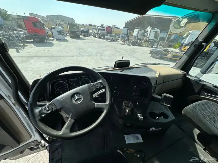 اكتروس مرسيدس2016 نظيفه مافيها شى 5