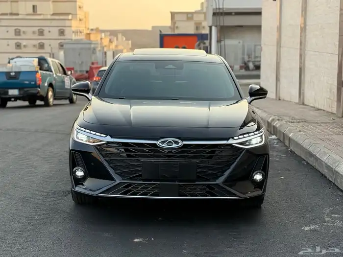 شيري اريزو 8 2025 2