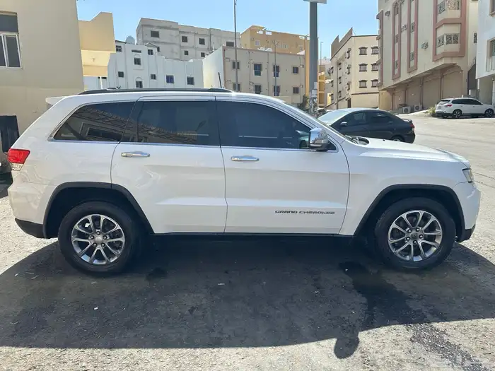 جيب جراند شروكي 5