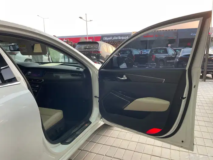 كيا كادينزا 2021 سقف بانوراما داخلي بيج ( بنزين) 2.5L 25