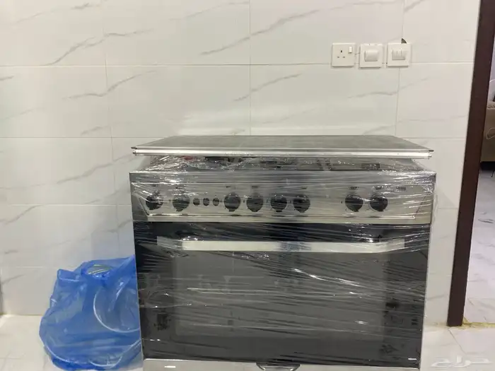 خمس كنبات كبار و ثنتين صغار مع ستاره ومع طاولات فرن غساله 10