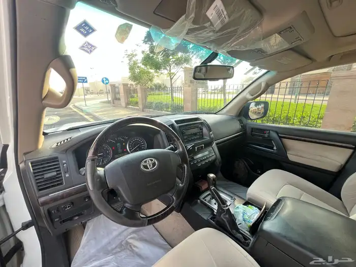 لاندكروزر 2011 5