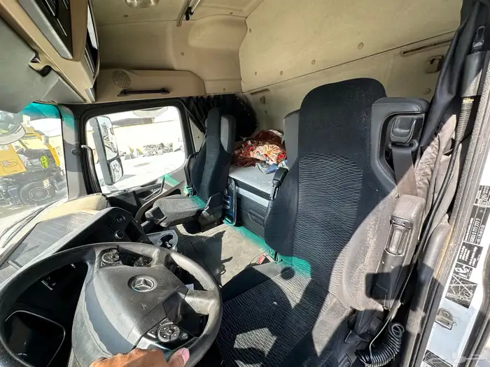 اكتروس مرسيدس2016 نظيفه مافيها شى 3