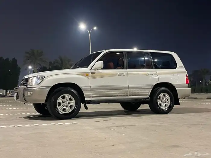 جيب لاندكروزر VX-R قمة النضافة 2002 18
