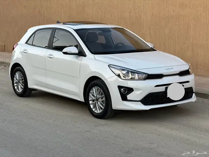 كيا ريو هاتش باك فل كامل العداد21 الف فقط 2023 1