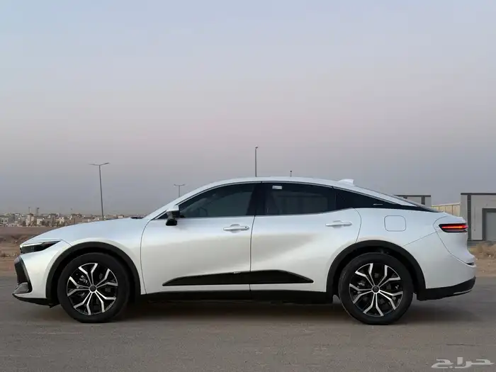 كراون بريميوم 2023 2