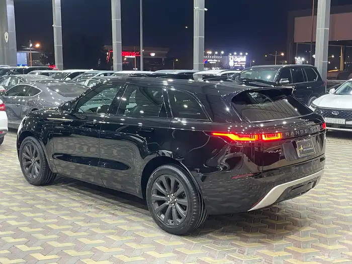 رينج روفر فيلر موديل 2021 4