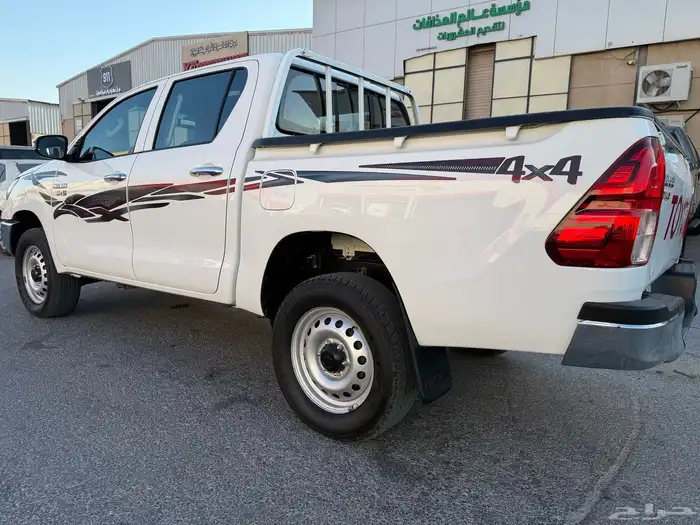 هايلكس ديزل دبل 2022 - نظيف جدا 3