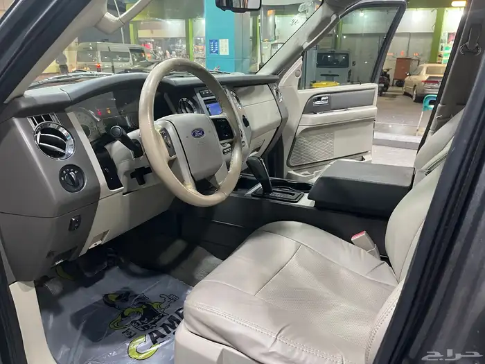 فورد اكسبيدشن عادي بدون دبل 8