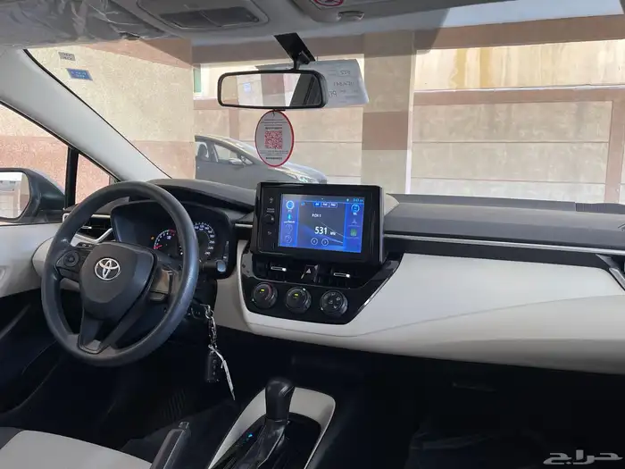 البيع كرولا مخزن بحالة الوكالة أربع سلندر 12