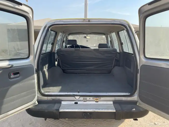 للبيع لاندكروزر 1991 ( مخزن ماشي 26 الف ) 7