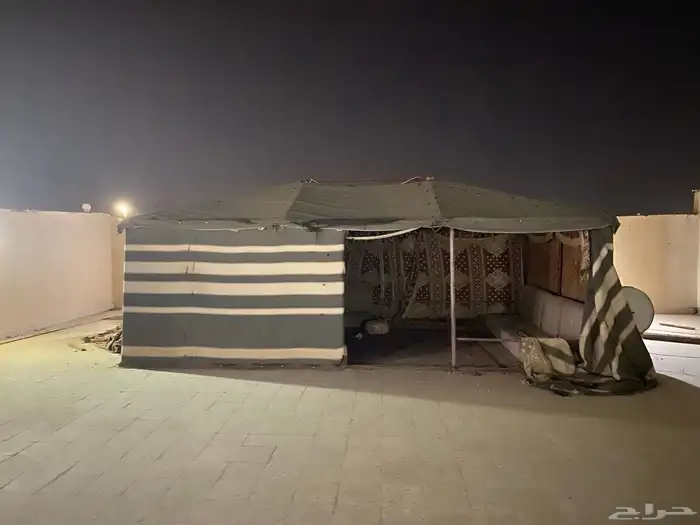 بيت شعر للبيع ب 750 0