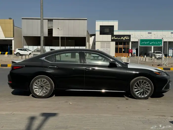 لكزس 2025 بريمي ES350 CC كاش واقساط 4