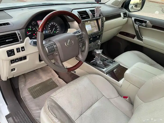 لكزس 2015 GX460 فل سعودي 22