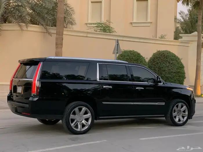 اسكاليد بريميوم 2017 بحالة الوكالة 8