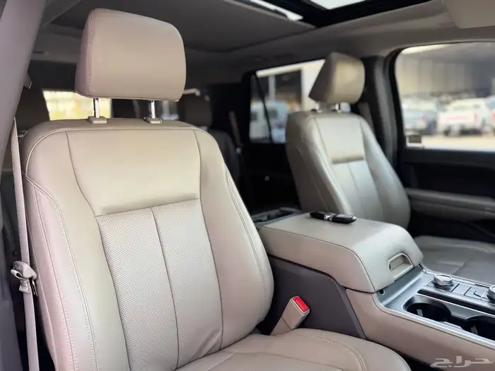 فورد اكسبديشن full options XLT 2021 9