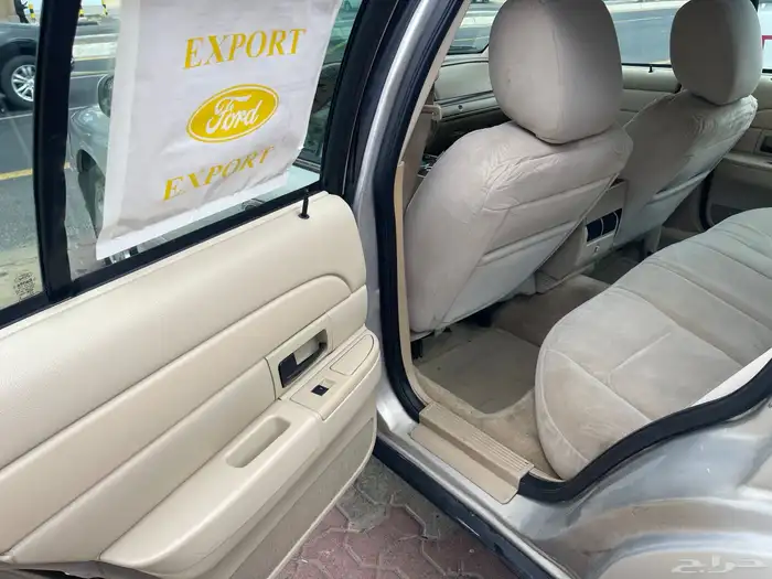 فورد كراون فكتوريا 2012 سعودي 13