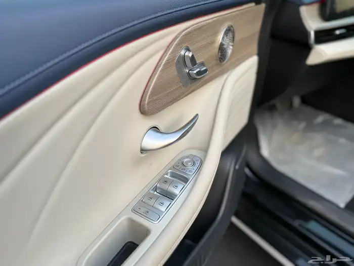 شيري اريزو 8 2025 8