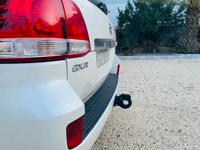 جيب مخزن شبه الجديد فل كامل. 6. مديل2010 العداد143 15