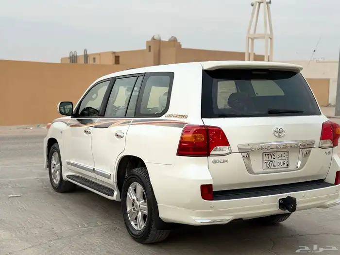 لاند كروزر 2010 شرط عبداللطيف 8
