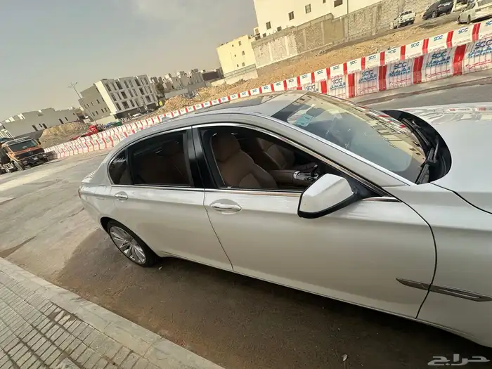 BMW 730 li 2010 نظيف 5