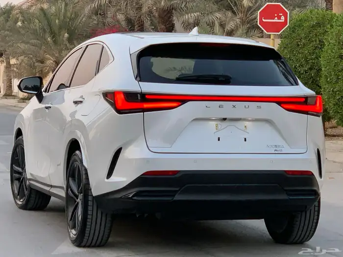 لكزس NX350 موديل 2022 بحالة الوكاله ممشى 60 الف 13