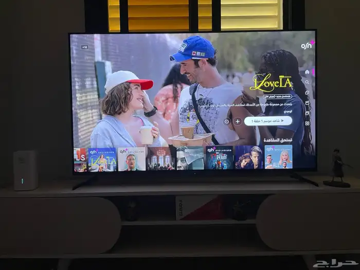 تلفزيون 55 بوصة مع الطاولة 4