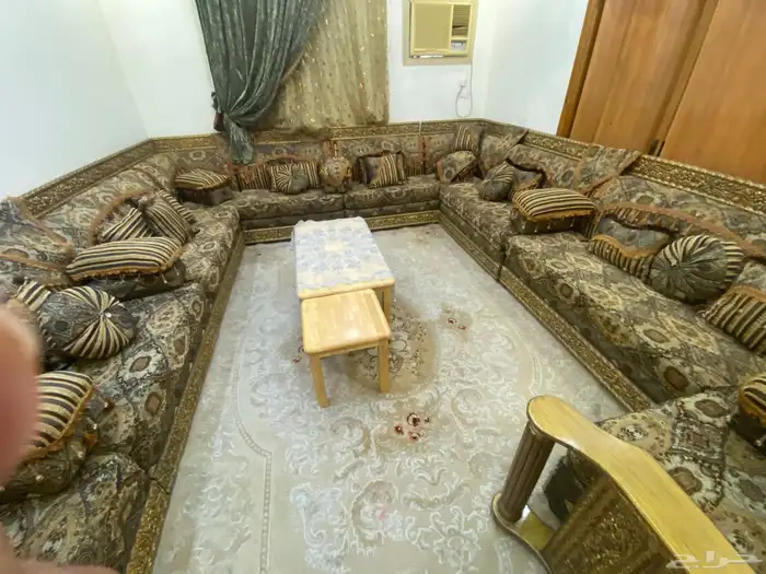 للبيع كنب مغربي نظيف 2200 ريال 3