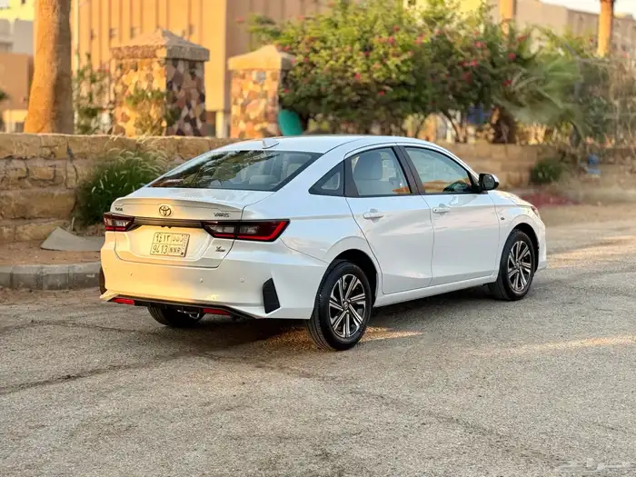 للبيع تويوتا يارس ((Y plus)) 2024 ((ممشى 12 ألف)) 8