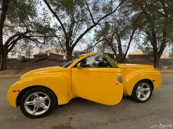 مخزن كشف ونيت بيك اب شيفرولية SSR موديل 2003 10