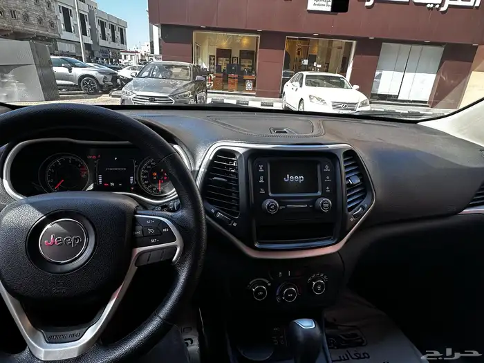 جيب شيروكى سبورت 2016 11