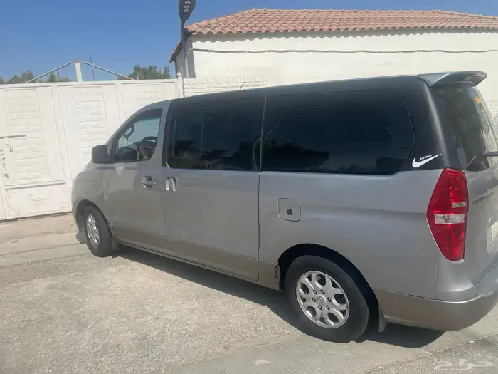 فان اتش ون للإيجار الشهري مع السائق للمدارس الروضة عمال 0