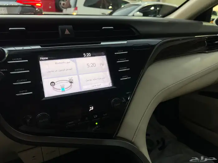 تويوتا كامري GLE هايبرد 13