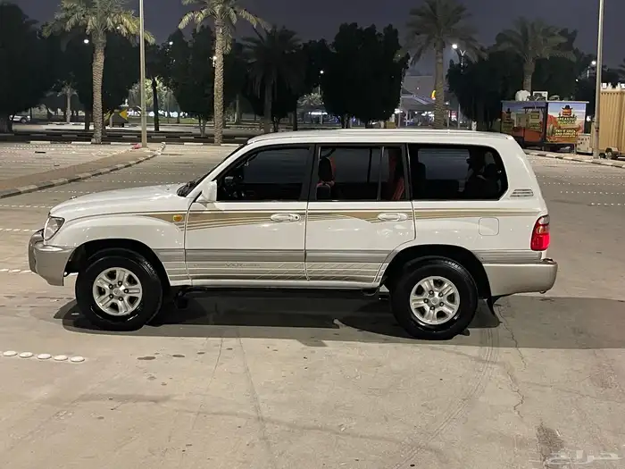 جيب لاندكروزر VX-R قمة النضافة 2002 16