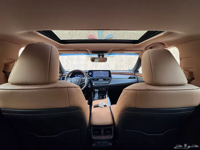 لكزس ES250 2023 فل كامل 18