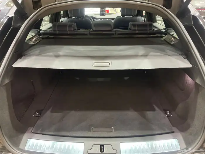 رينج روفر فيلر موديل 2021 14