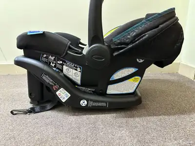GRACO Baby Car Seat - Almost New index