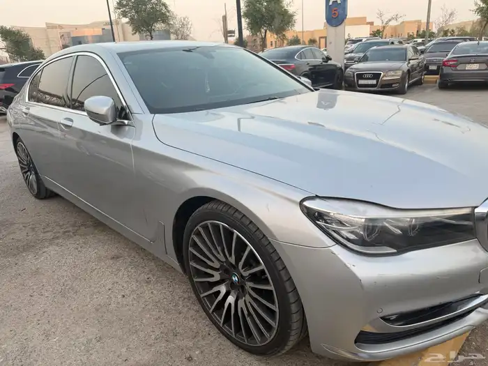 بي ام دبليو 730 4 سلندر جدا  فخم و اقتصادي 4