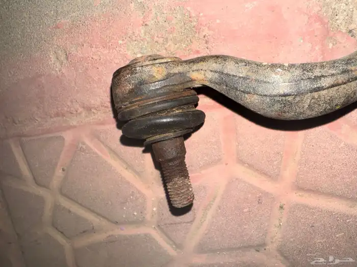 علبة دركسون السفليه الدوده bmw e46 5