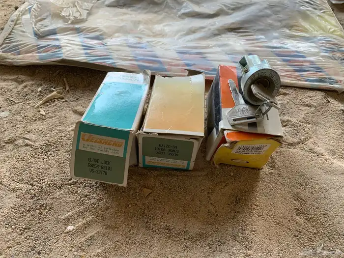 قطع غيار تايوتا هايلكس 83-82-81-80-79 5