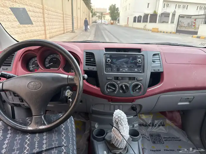 للبيع هايلوكس2010 GLX 4